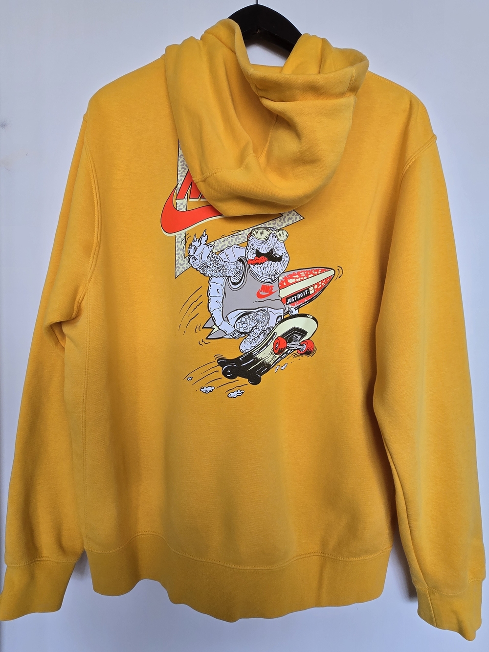 Nike Yellow Skateboarding Turtle Graphic Pullover Hoodie Size Medium